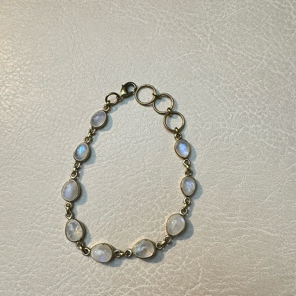 Banana Republic Moonstone Bracelet - Picture 4 of 6